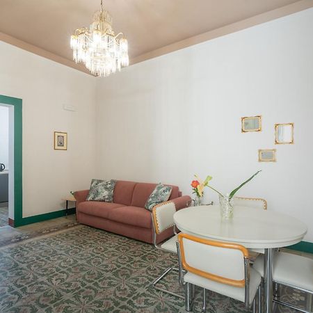 Lotus Apartment & Rooftop By Residence Colibri Lecce Buitenkant foto