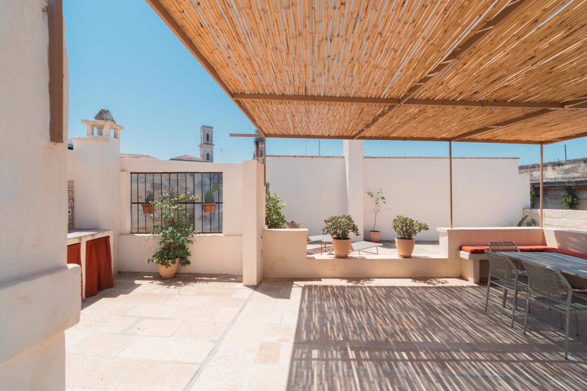 Lotus Apartment & Rooftop By Residence Colibri Lecce Buitenkant foto
