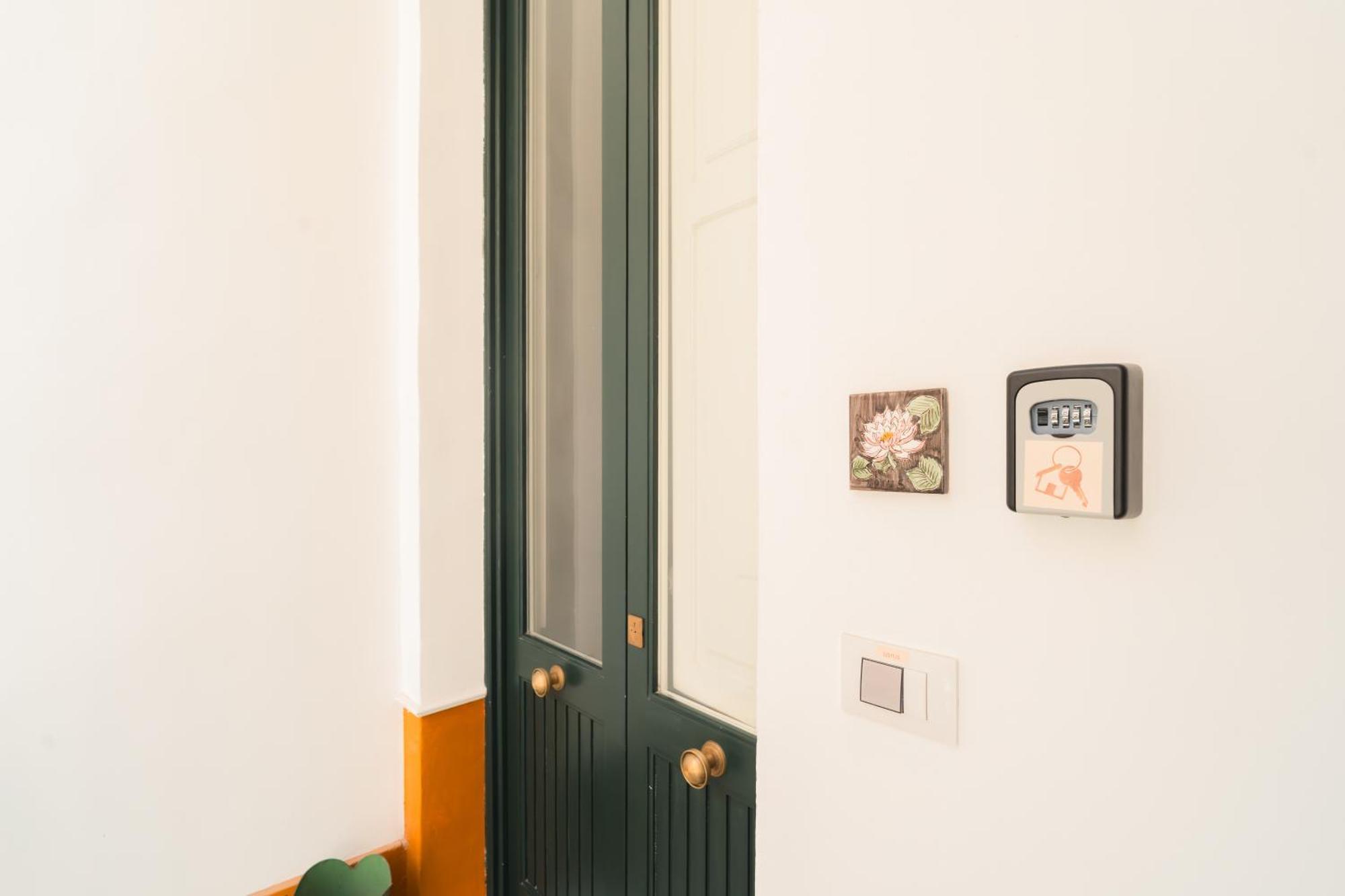 Lotus Apartment & Rooftop By Residence Colibri Lecce Buitenkant foto